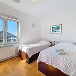 דירה Rilic-3 By Interhome *